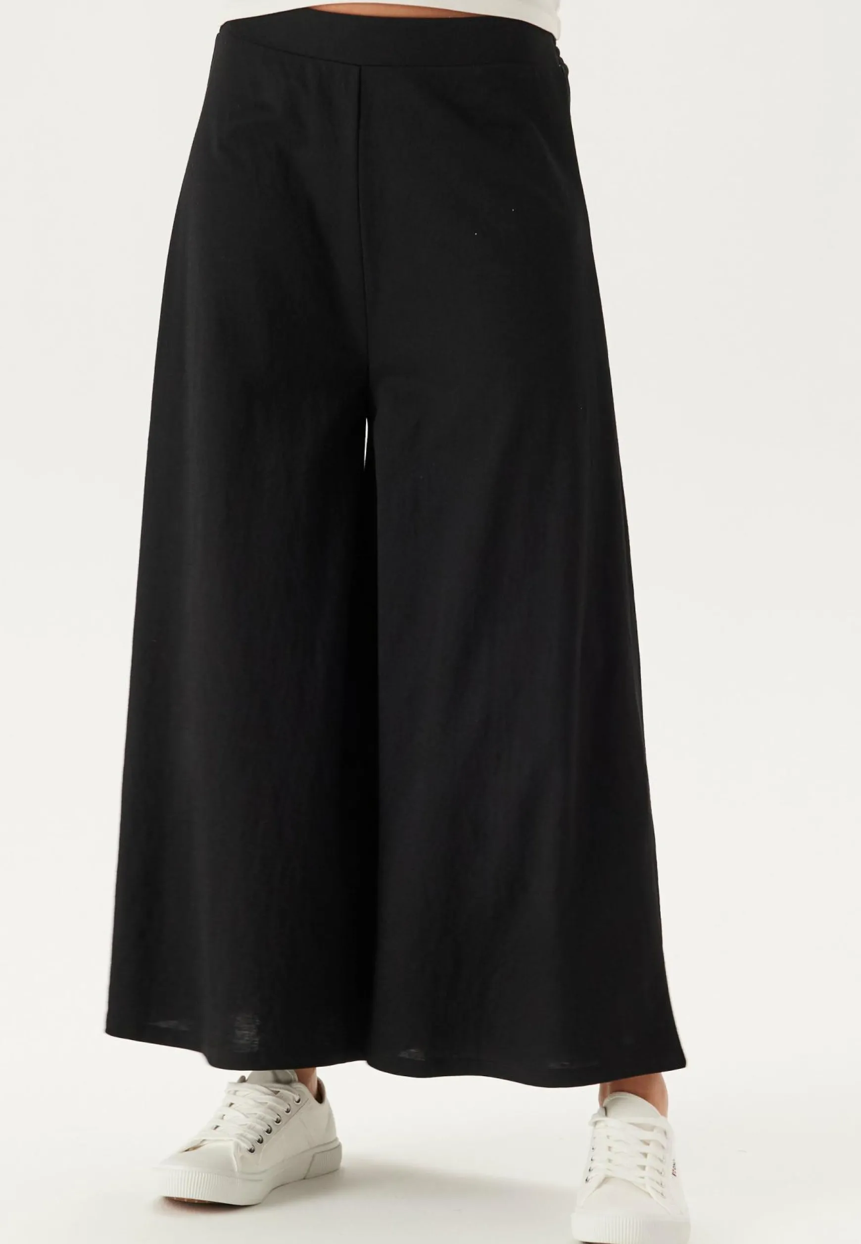 Ankle Soft Wide Leg Pants