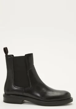 Freya Classic Leather Boots