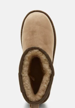 Short Boots