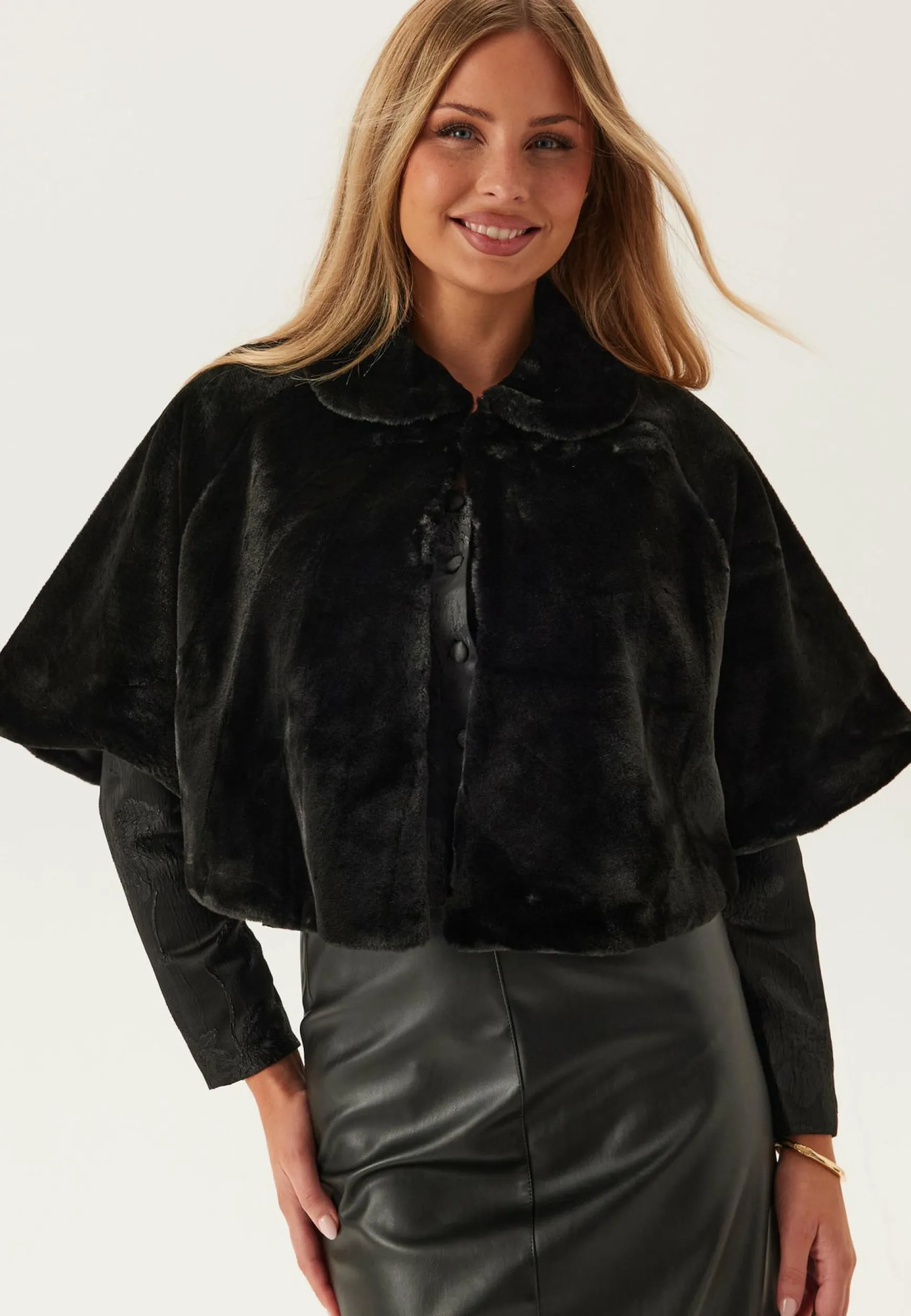 Vibarbara Cape