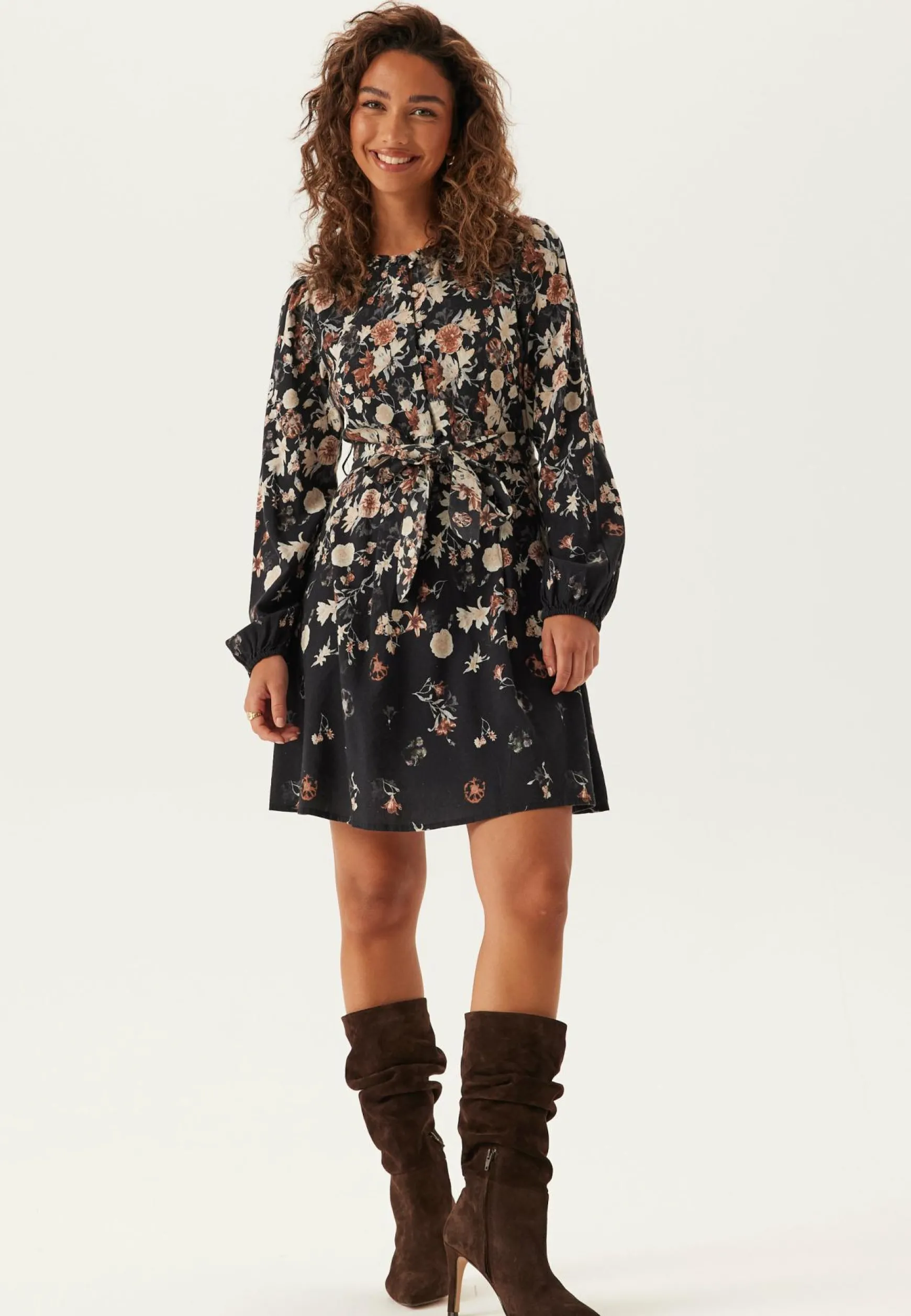 Vielma O-neck L/S SHORT DRESS