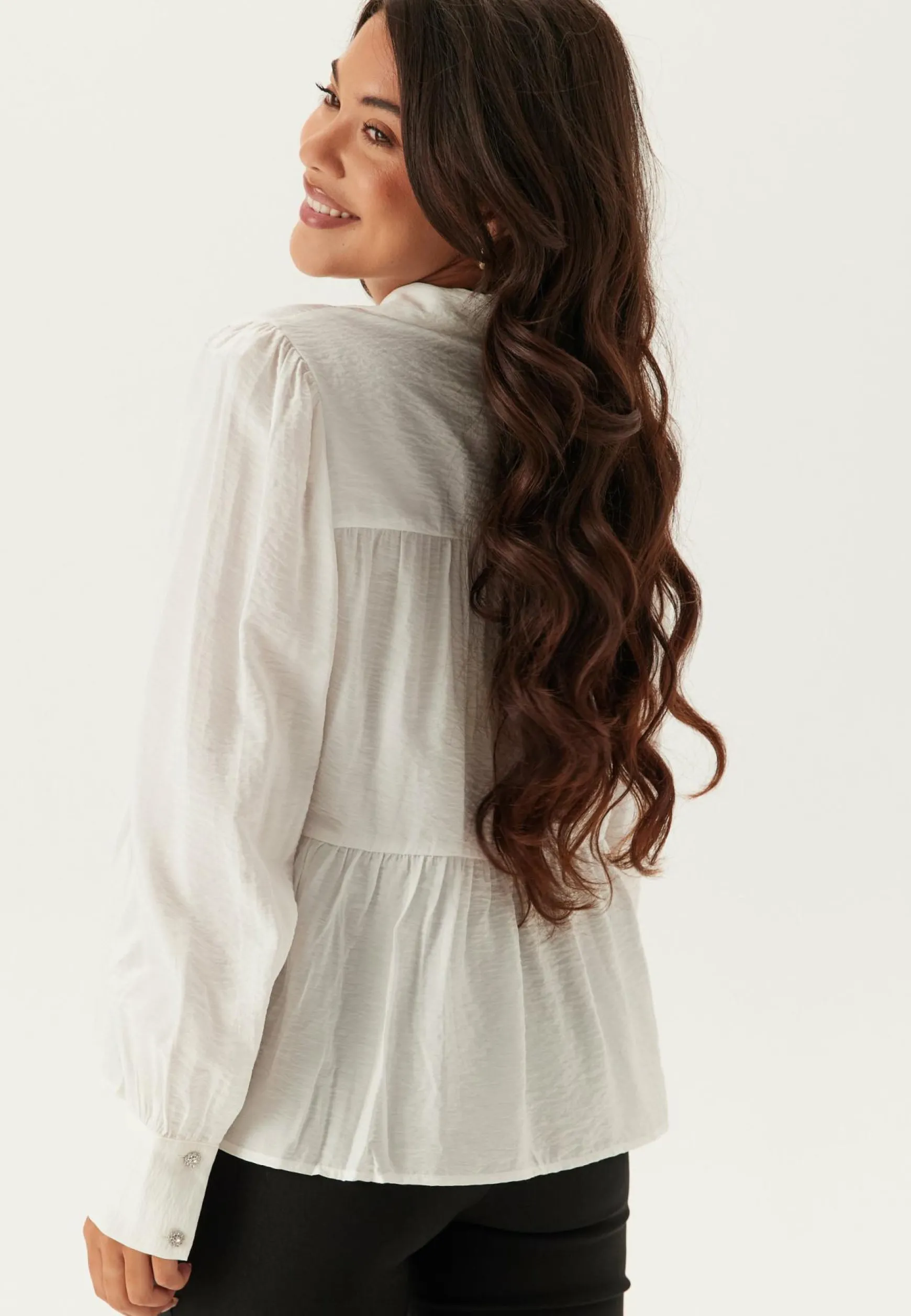 Vikatria New L/S SHIRT