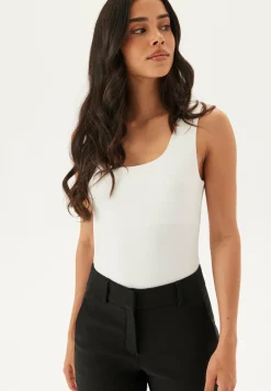Vikenza U-neck S/L TANK TOP RE