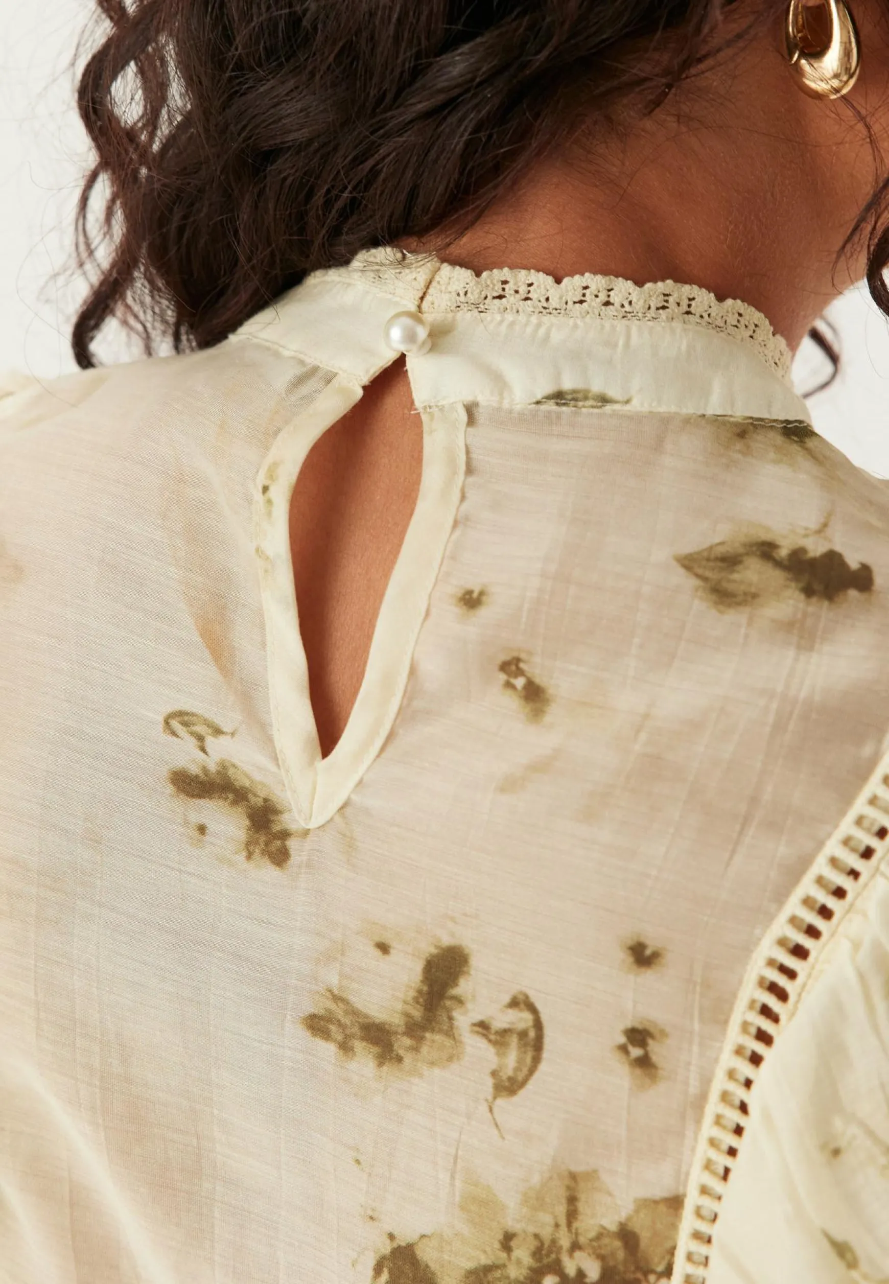 Viremo L/S FRILL TOP FRILL TOP