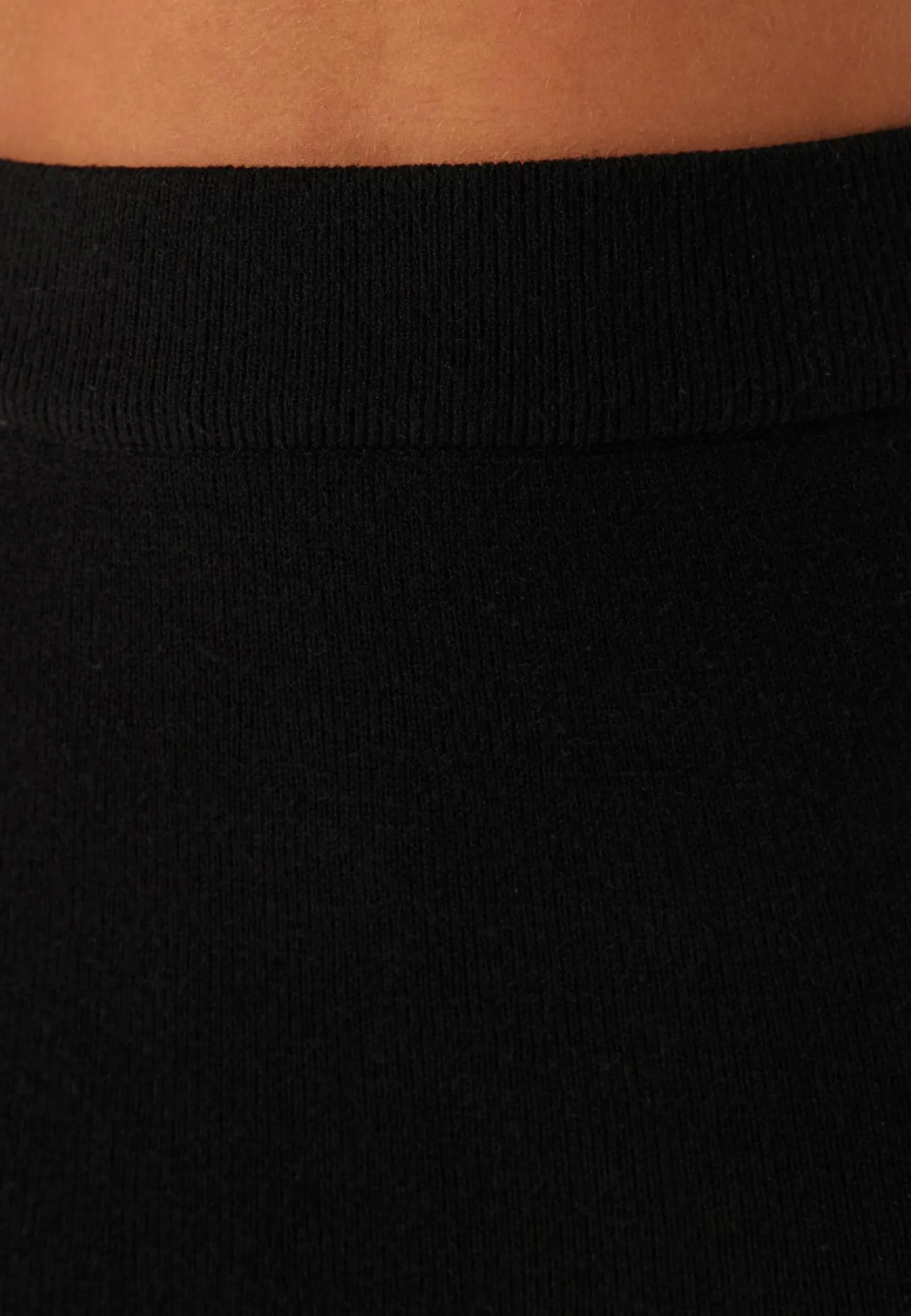 Viril Ankle Knit Skirt
