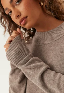 Viril Crew Neck Midi Dress